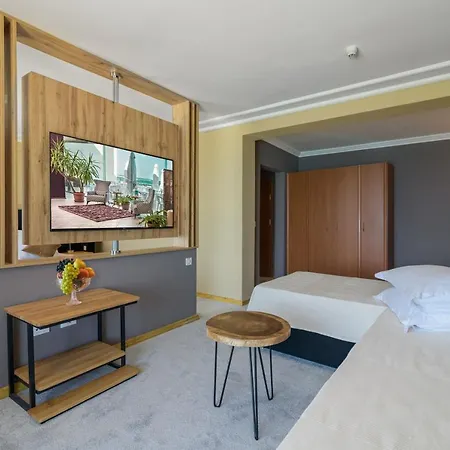 Marina Hotel, Sunny Day 4* Варна