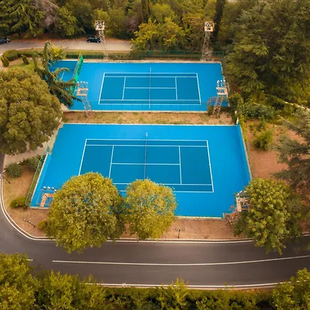 Marina Hotel, Sunny Day Отель