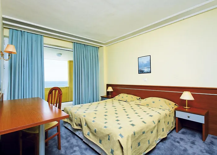 Marina Hotel, Sunny Day 4*