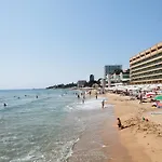 Хотел Marina Hotel, Sunny Day