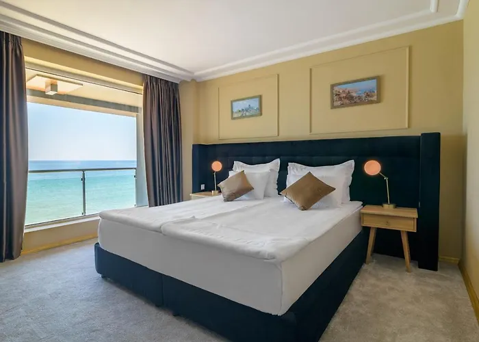 Marina Hotel, Sunny Day Варна