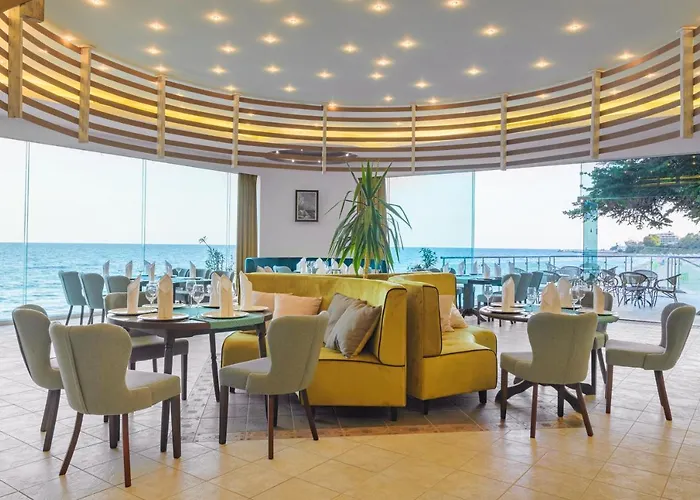 Хотел Marina Hotel, Sunny Day Варна