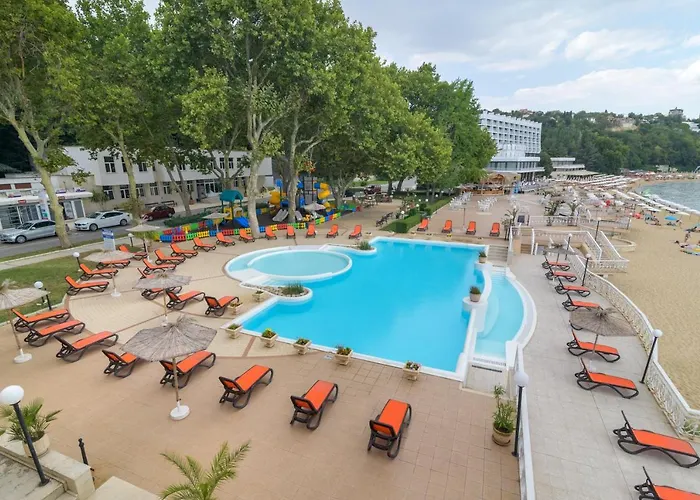 Marina Hotel, Sunny Day Хотел 4*