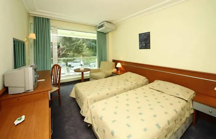 Marina Hotel, Sunny Day Варна